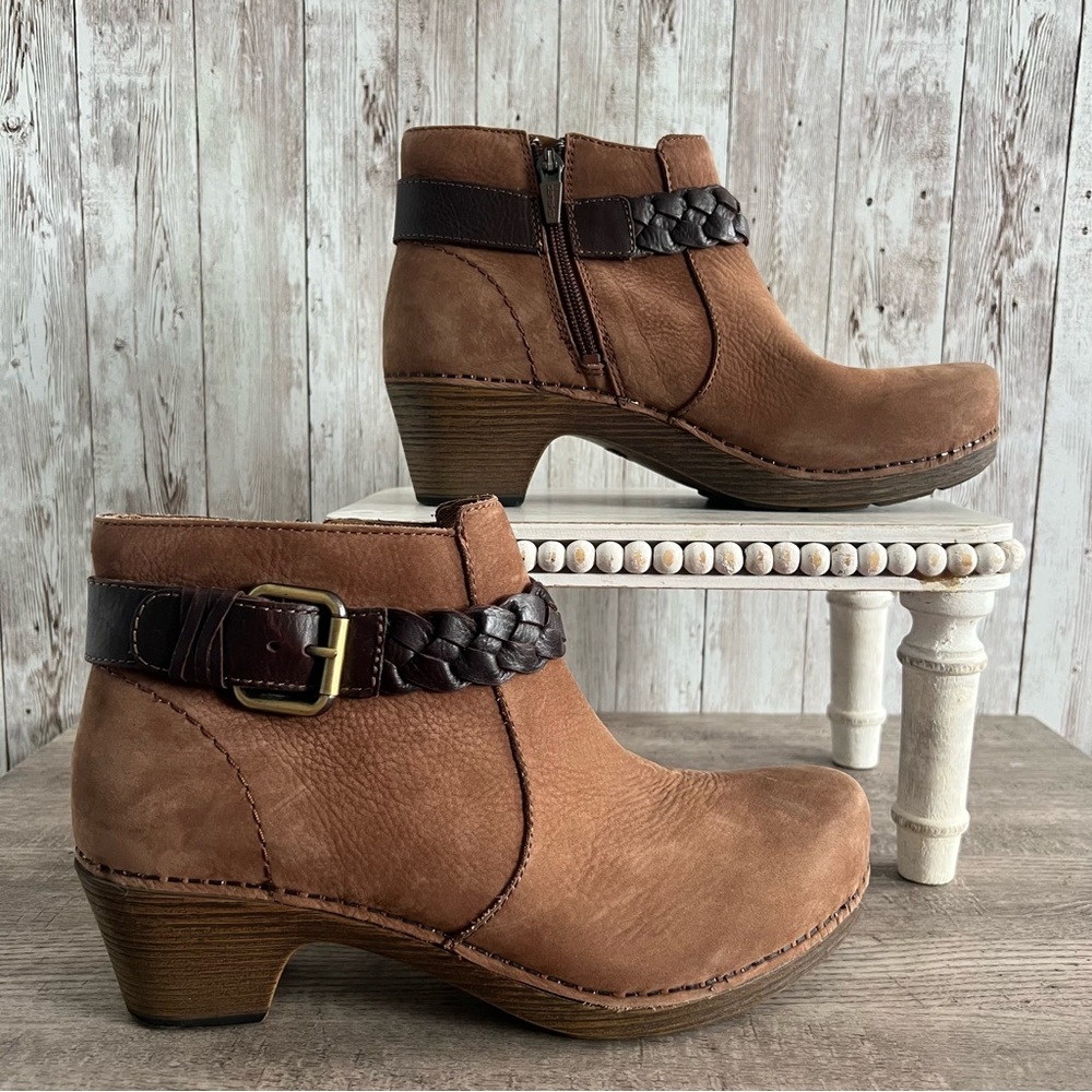 Dansko Michelle Ankle Boots Braided Ankle Strap Wedge Heel Leather 8.5-9